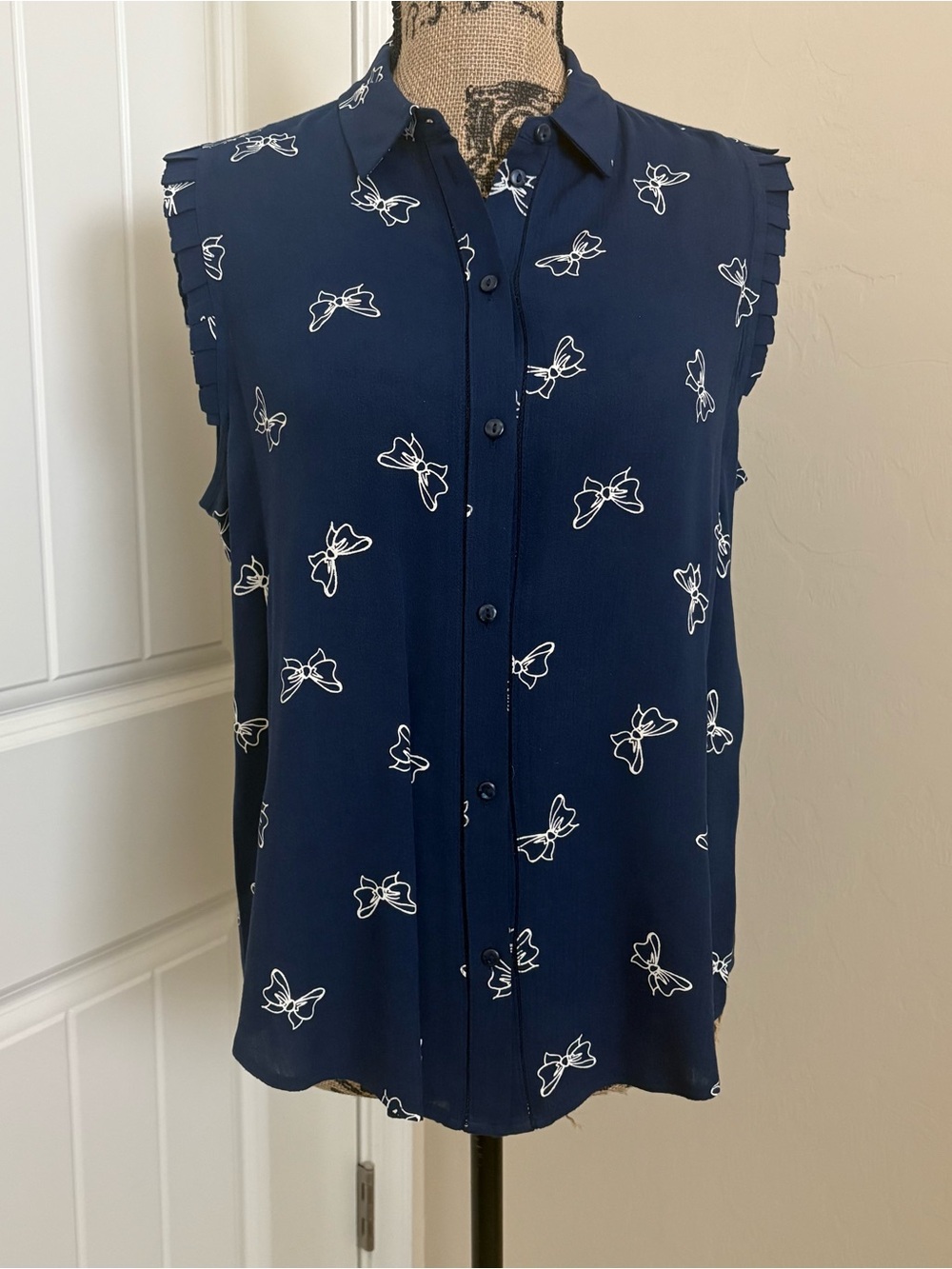 Minnie Mouse x Lauren Conrad Kohl’s Blue & White Bow Button Tank Blouse